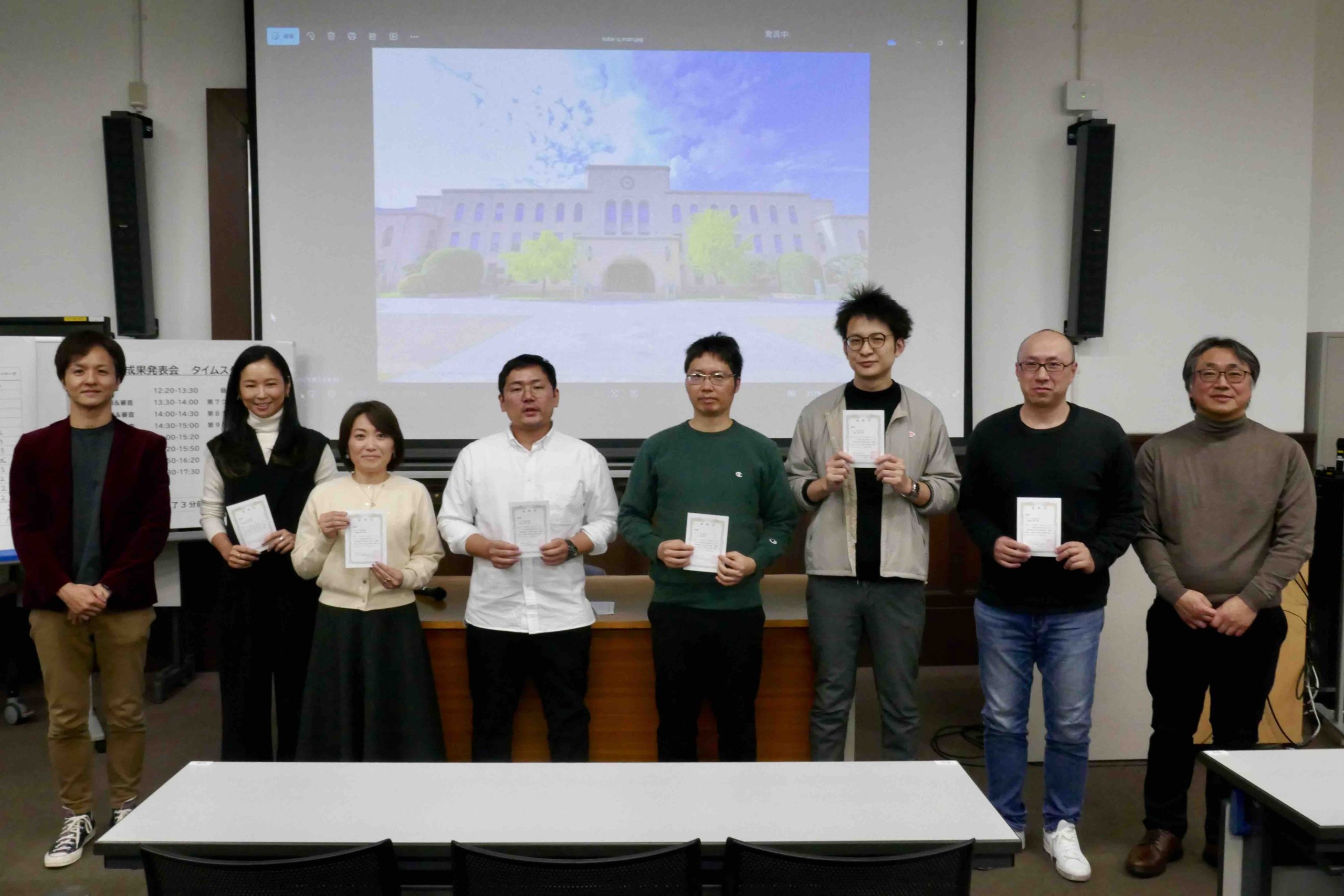 銀賞受賞のチーム